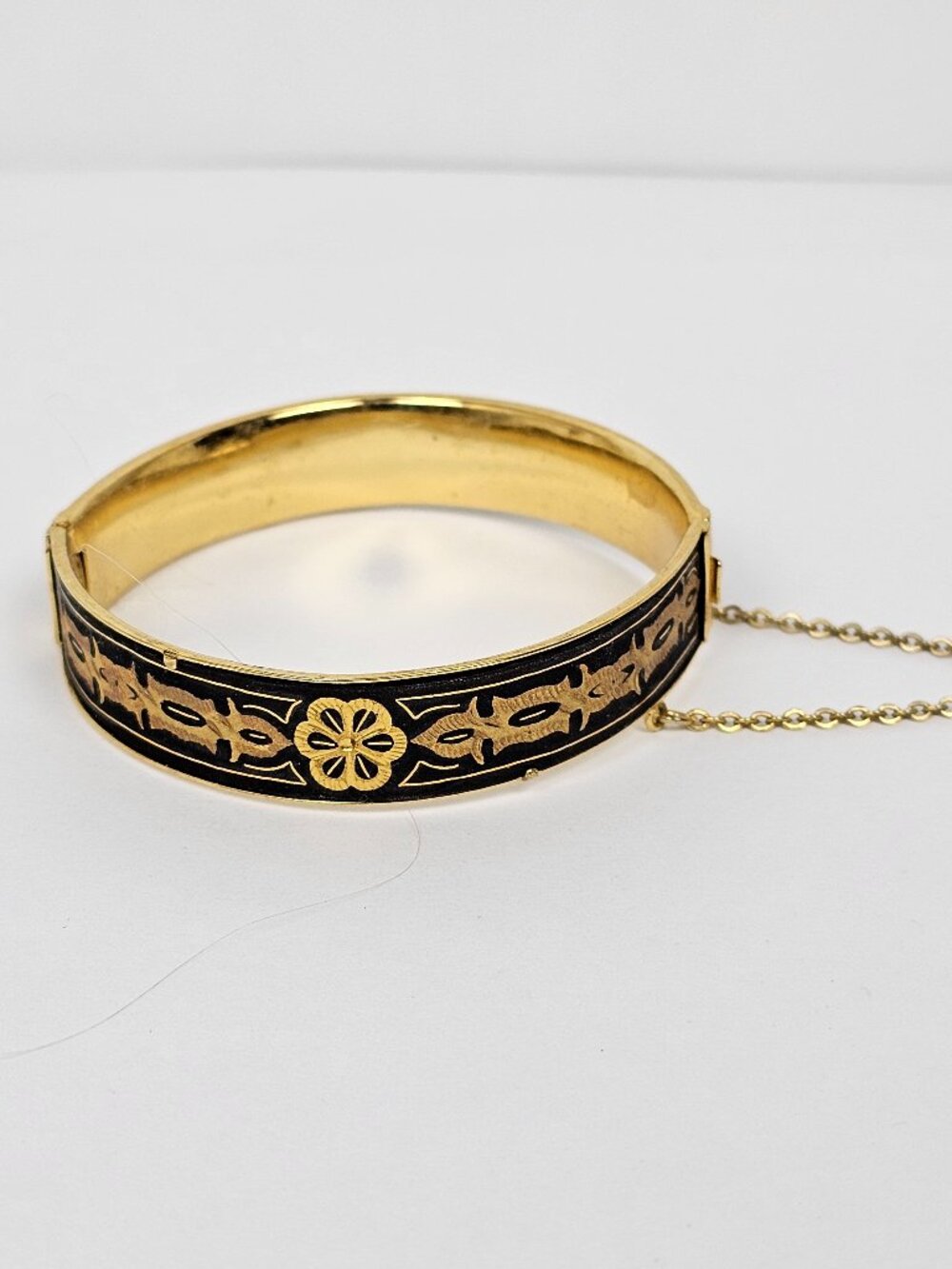 Vtg Damascene Floral Hinged‎ Bangle Bracelet Black Rose Yellow Gold Tone Inlay